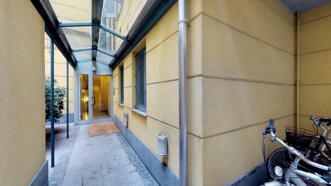 Design Apartment Near Duomo Square Milano Dış mekan fotoğraf
