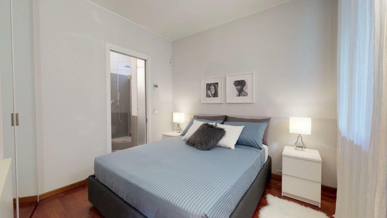 Design Apartment Near Duomo Square Milano Dış mekan fotoğraf